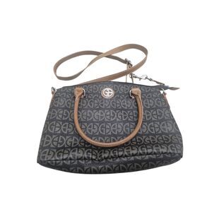 Giani Bernini Dome Satchel Logo Handbag with Crossbody Strap - 60811 Black/Tan